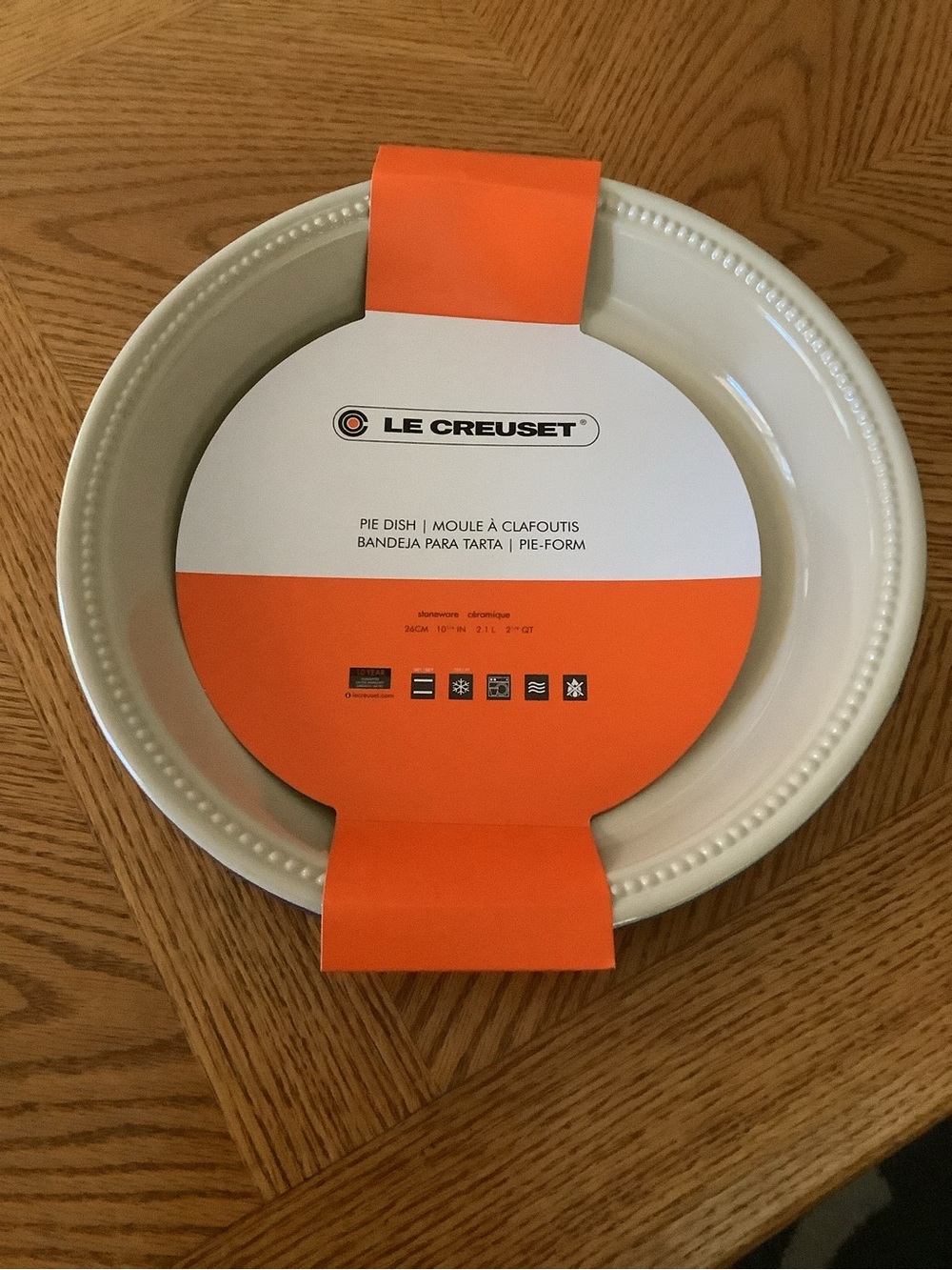 Le Creuset Cream Ceramic Pie Dish with Beaded Rim
